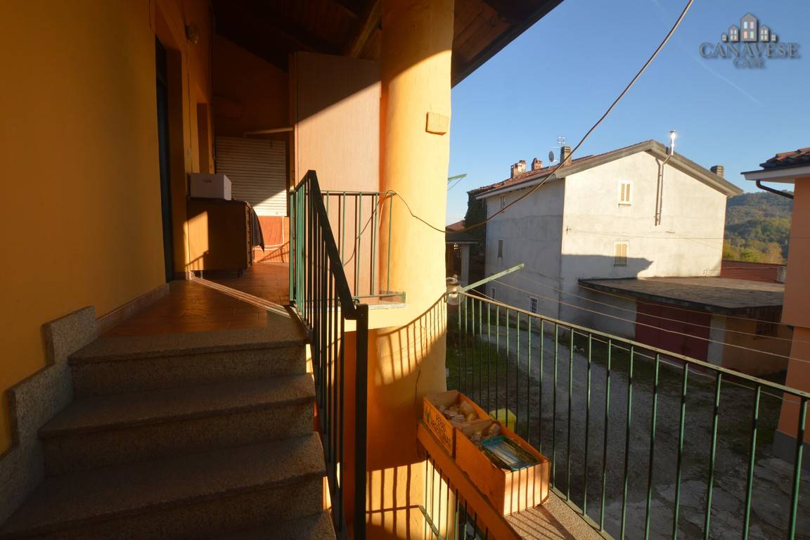 Casa semindipendente in vendita a San Colombano Belmonte