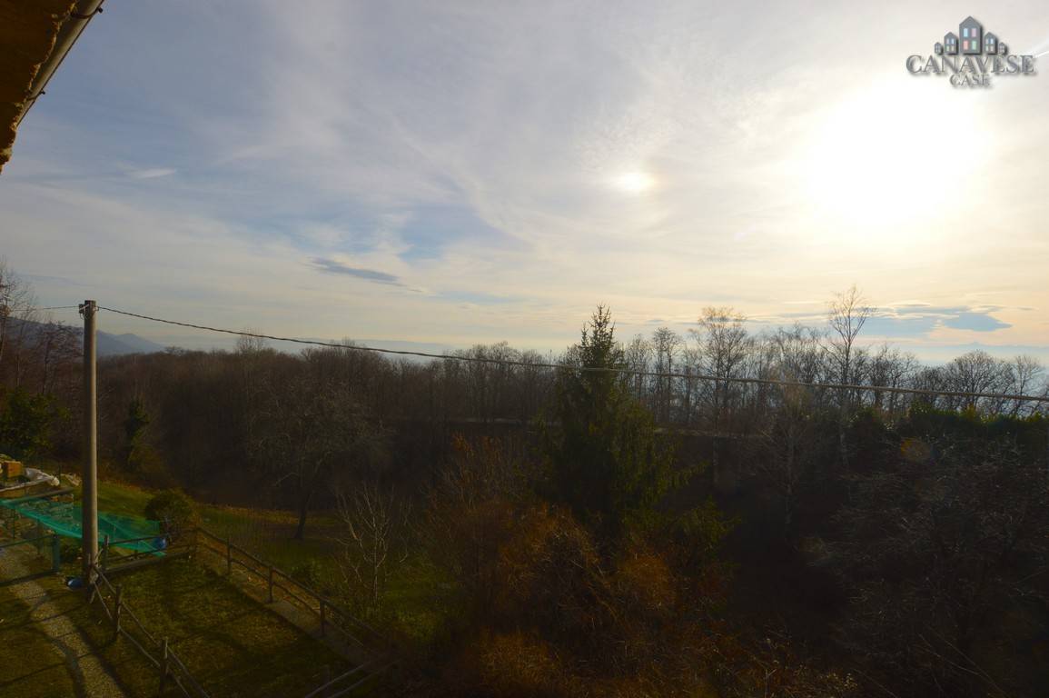 Casa semindipendente in vendita a Andrate