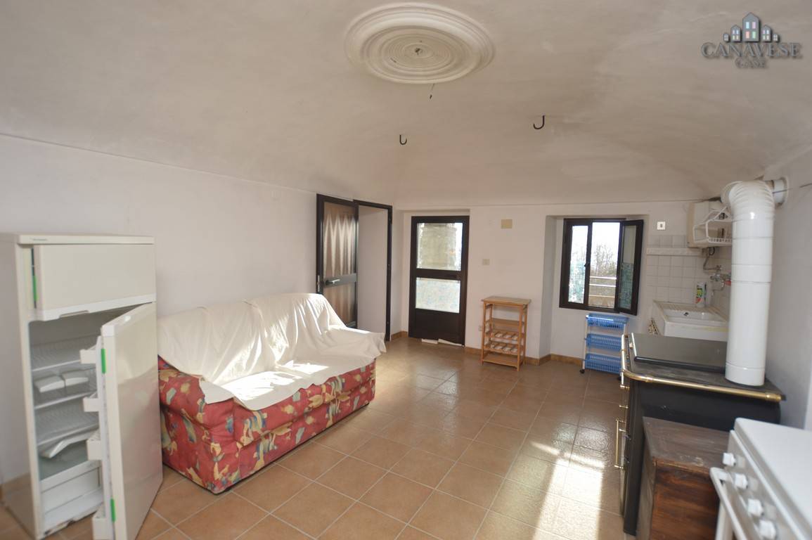 Casa semindipendente in vendita a Andrate