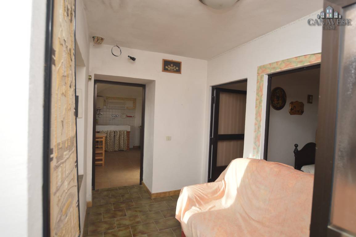 Casa semindipendente in vendita a Andrate