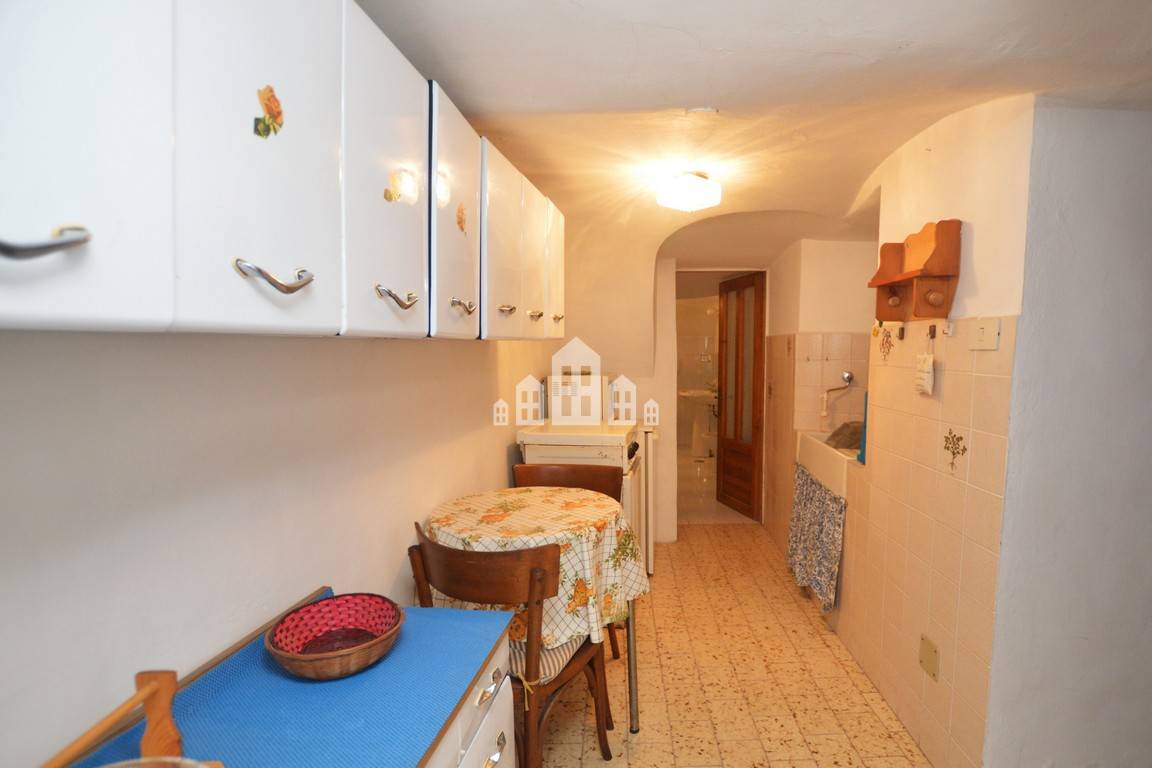 Porzione di bifamiliare in vendita a Locana