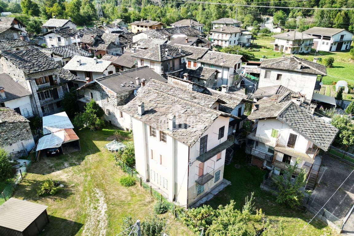 Casa semindipendente in vendita a Locana