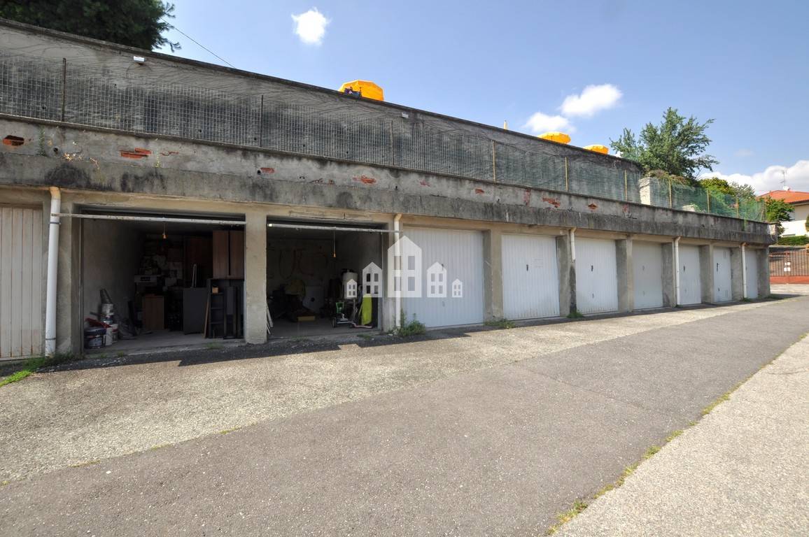 Box o garage in vendita a Cuorgn