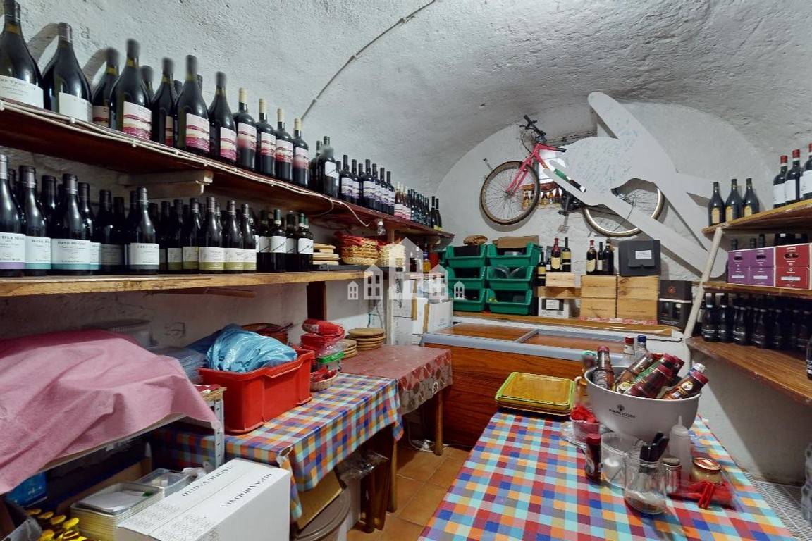 Attivit commerciale in vendita a Valchiusa, Drusacco