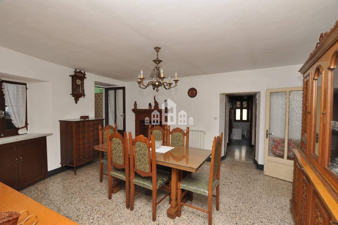 Porzione di bifamiliare in vendita a Pont-Canavese