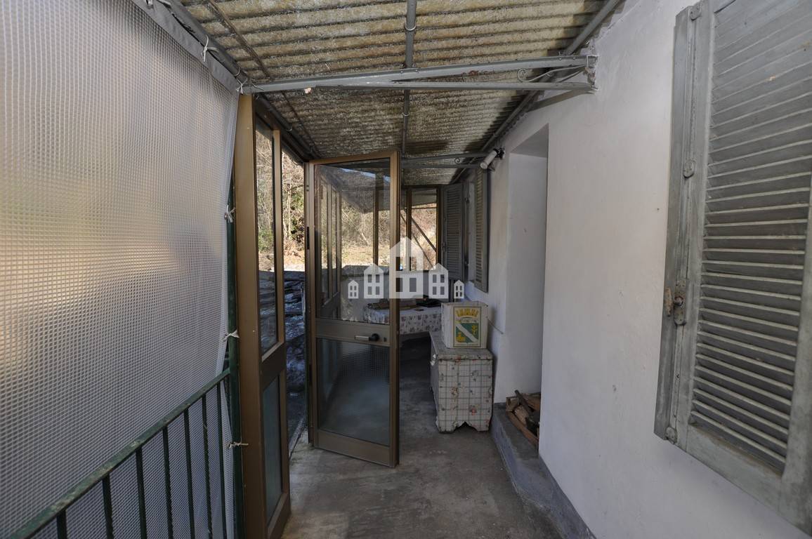 Porzione di bifamiliare in vendita a Pont-Canavese