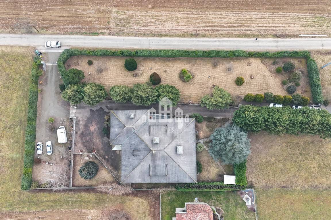 Villa in vendita a Busano