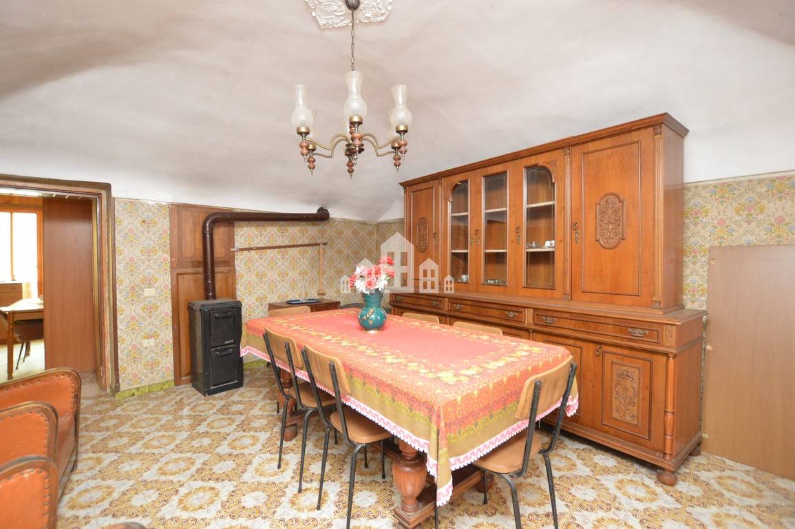 Appartamento in vendita a Issiglio