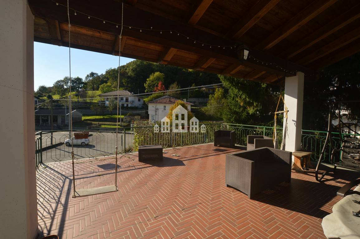 Casa indipendente in vendita a Brosso