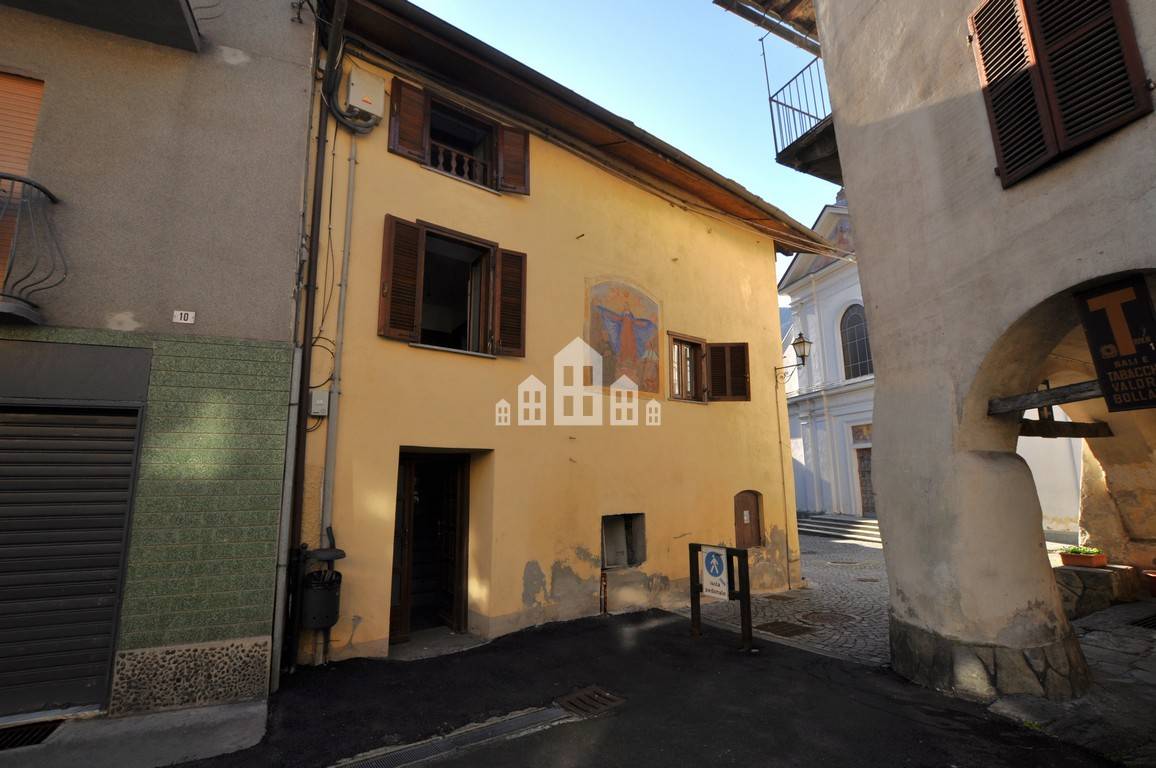 Casa semindipendente in vendita a Sparone