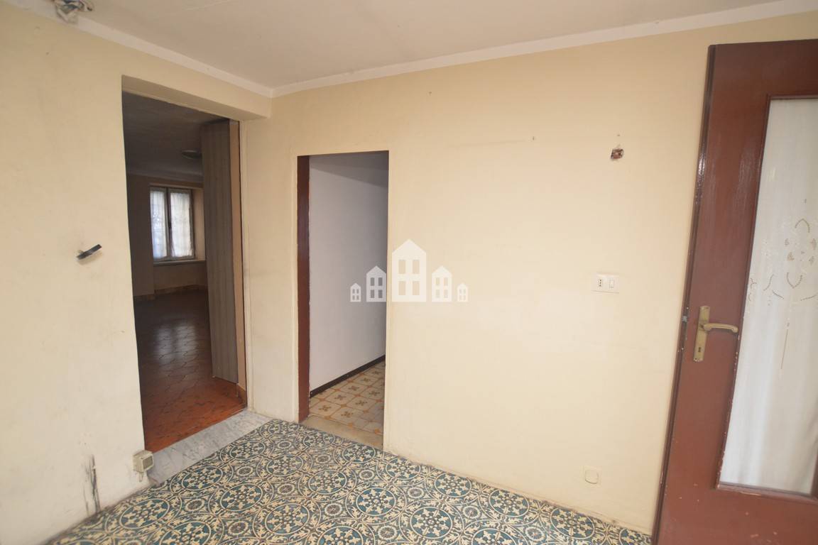 Casa semindipendente in vendita a Castelnuovo Nigra, Villa Castelnuovo