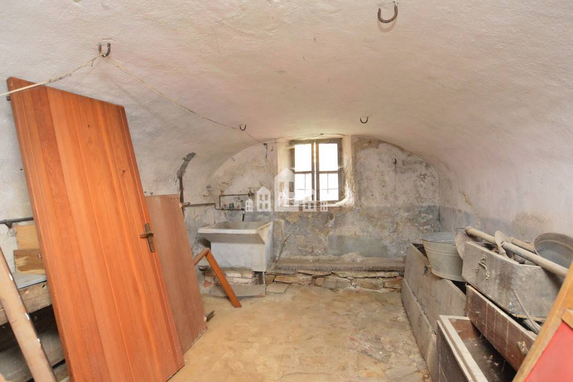 Casa semindipendente in vendita a Rueglio