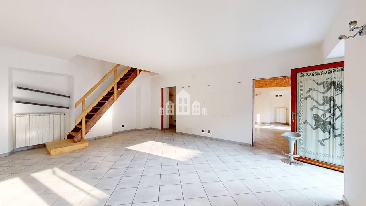 Casa semindipendente in vendita a Loranz