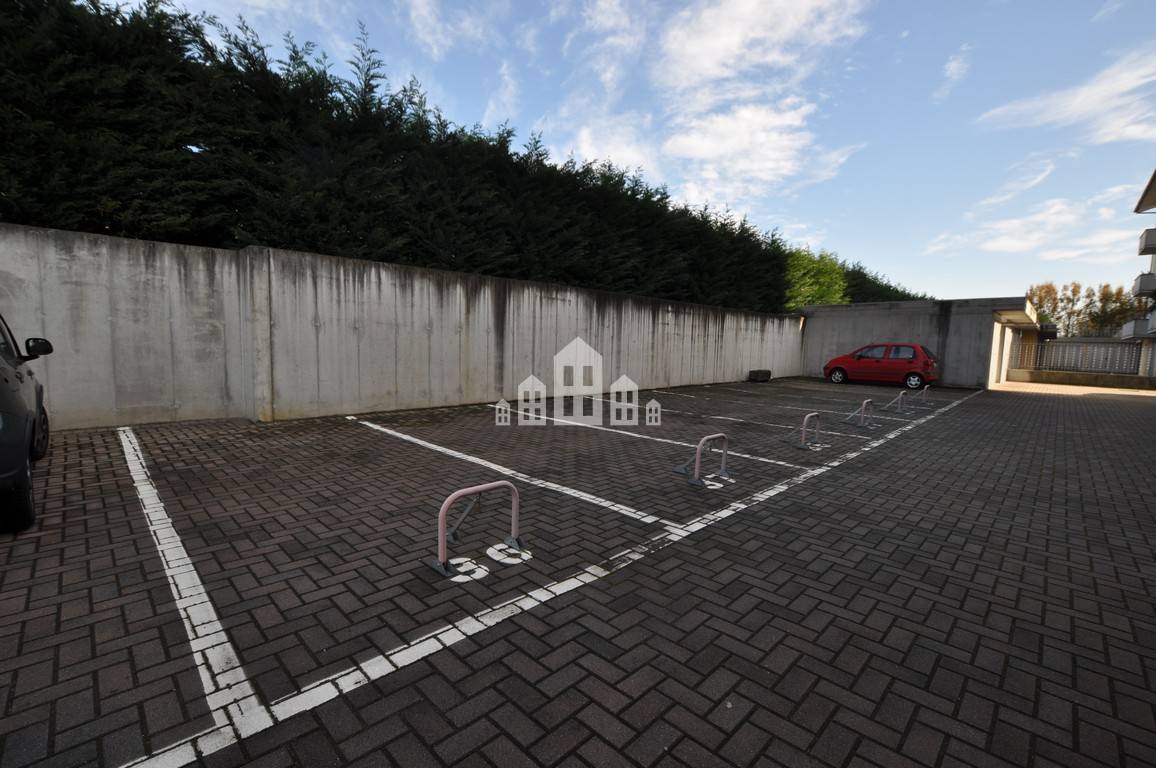 Posto auto scoperto in vendita a Castellamonte