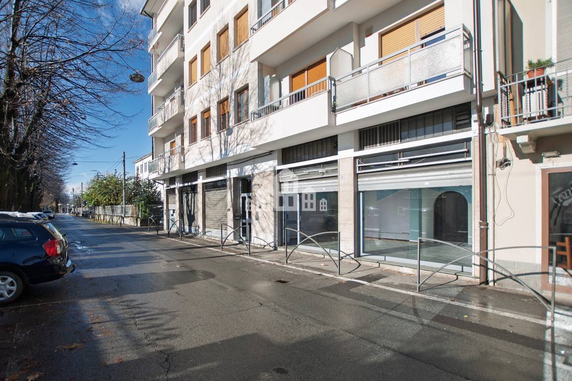Locale commerciale in vendita a Rivarolo Canavese