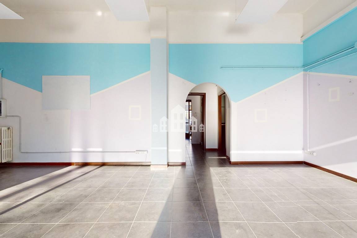 Locale commerciale in vendita a Rivarolo Canavese