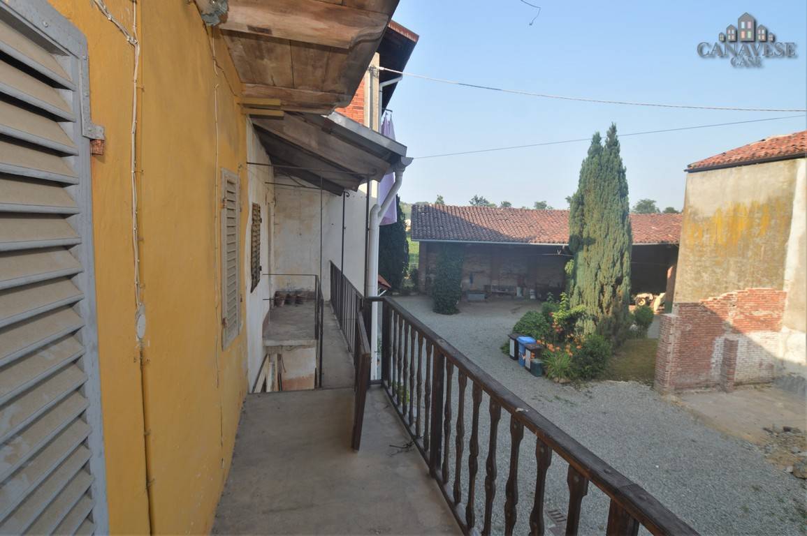 Casa semindipendente in vendita a Castellamonte, Preparetto