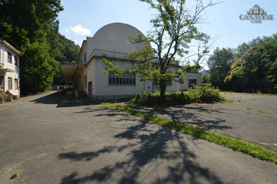 Capannone in vendita a Borgofranco d'Ivrea