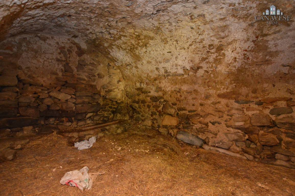 Rustico in vendita a Val di Chy, Lugnacco