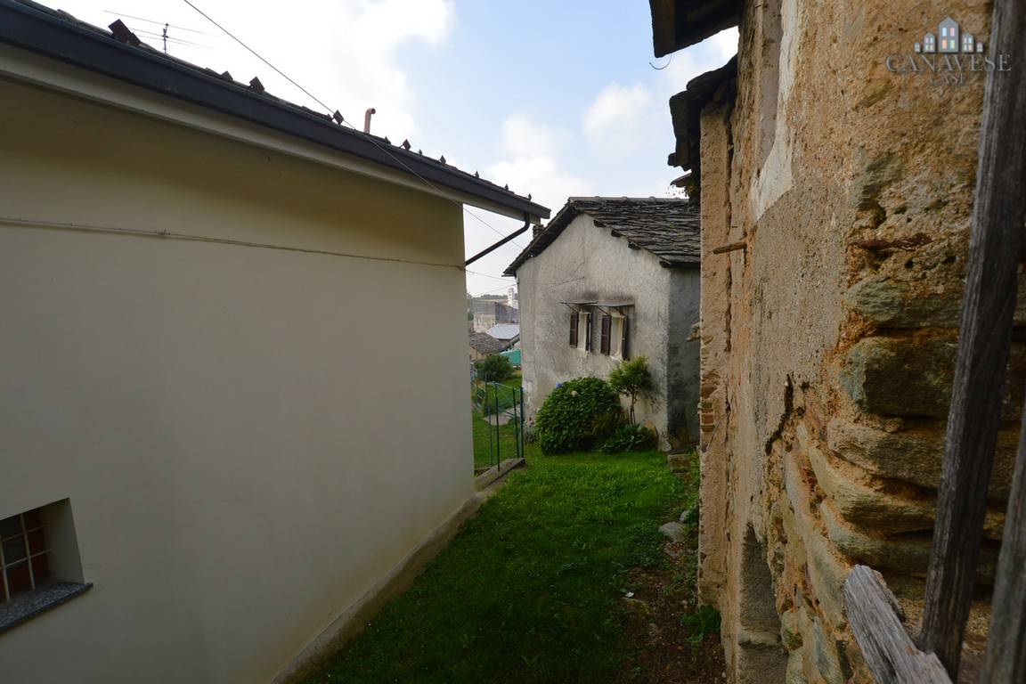 Rustico in vendita a Castelnuovo Nigra