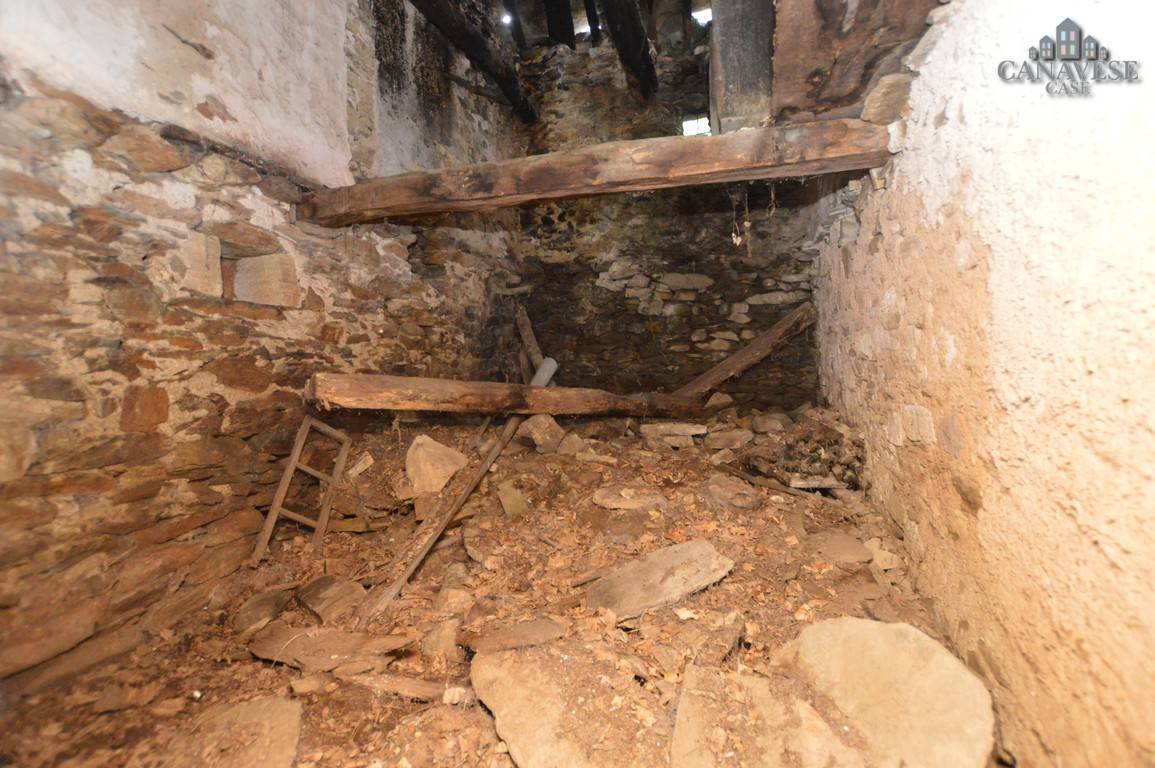 Rustico in vendita a Castelnuovo Nigra