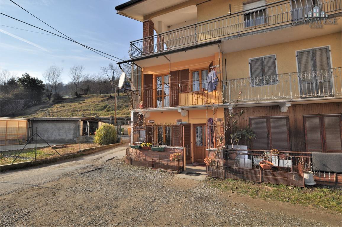 Appartamento indipendente in vendita a Castellamonte, Preparetto