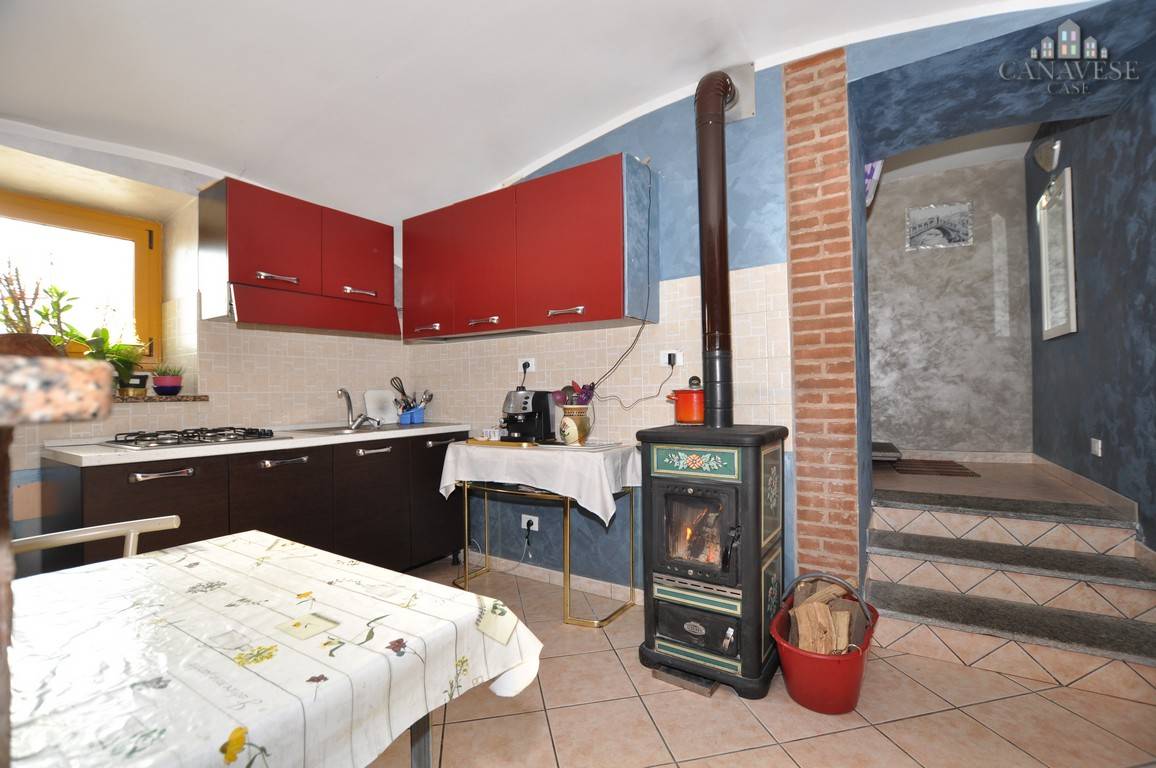 Appartamento indipendente in vendita a Castellamonte, Preparetto