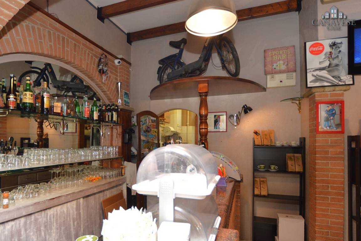 Locale commerciale in vendita a Ivrea