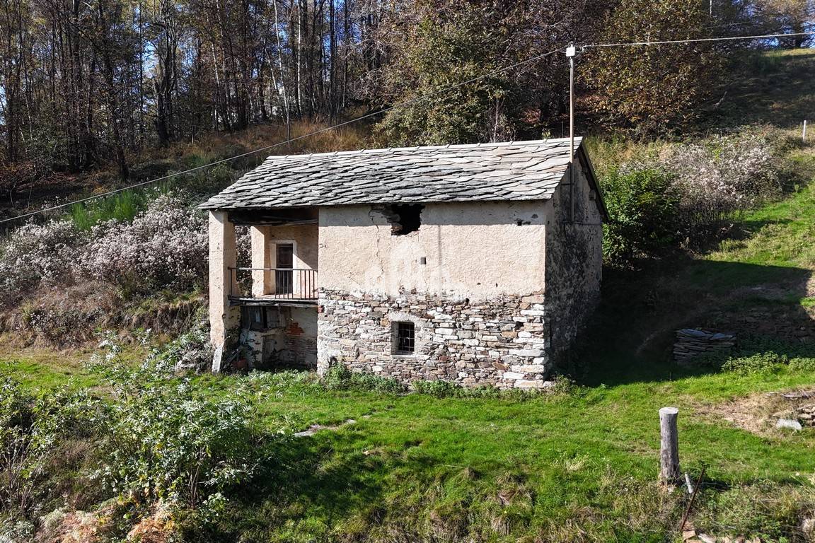 Rustico in vendita a Rueglio