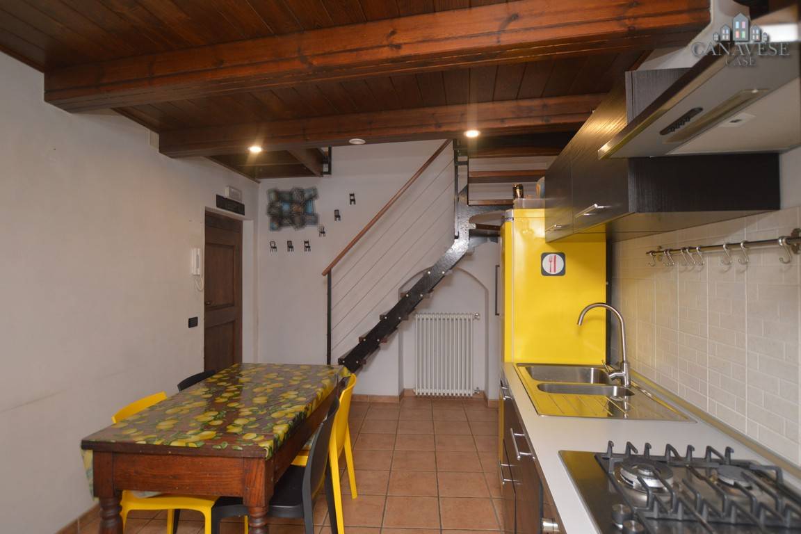 Casa semindipendente in vendita a Pont-Canavese