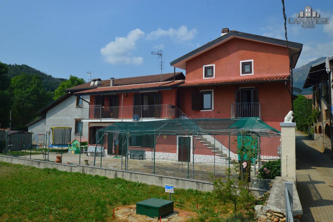 Casa semindipendente in vendita a Canischio