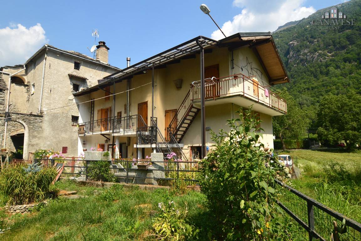 Casa semindipendente in vendita a Locana