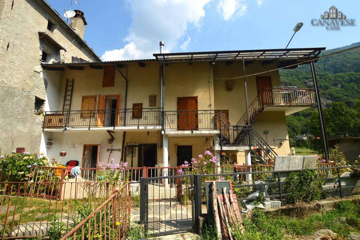 Casa semindipendente in vendita a Locana