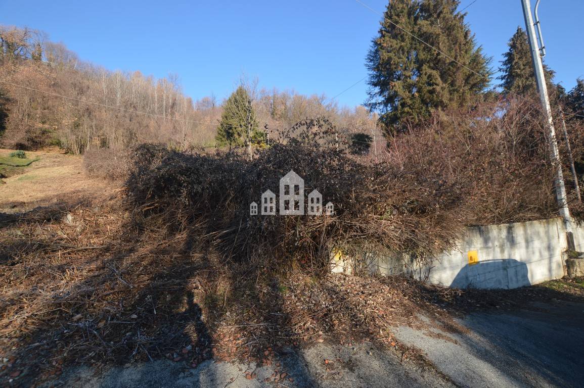 Terreno edificabile in vendita a Chiesanuova