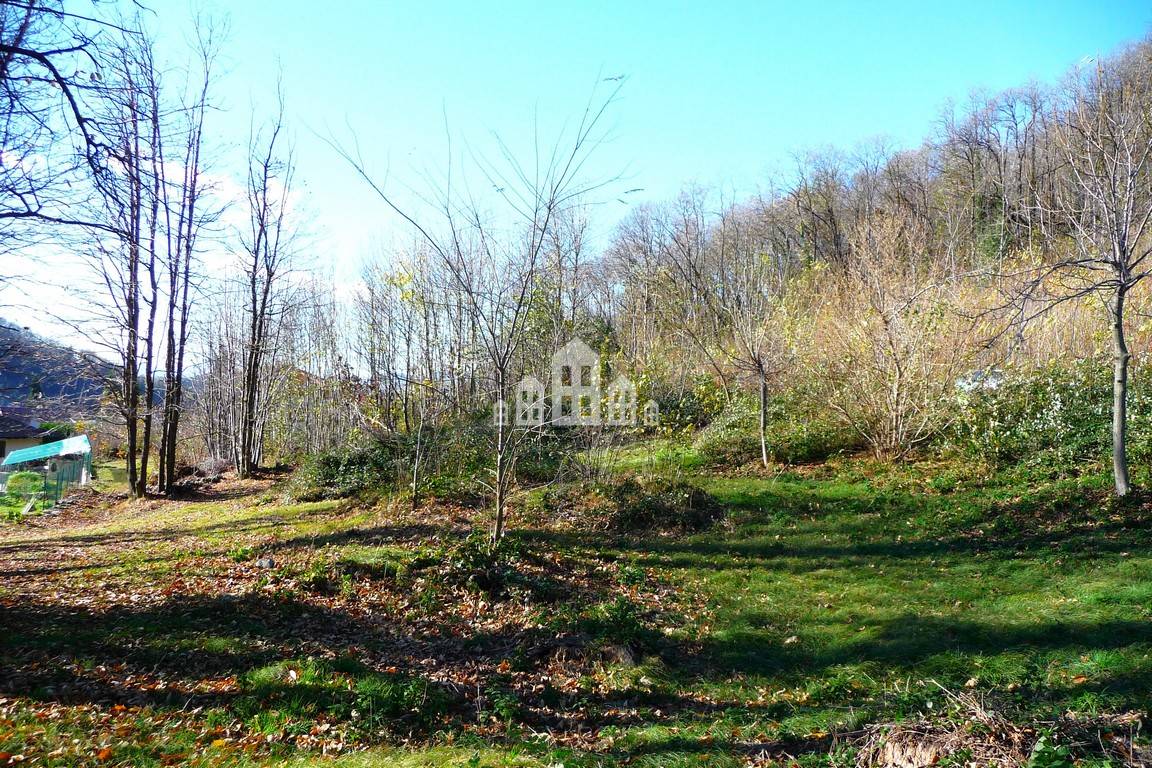 Terreno edificabile in vendita a Val di Chy
