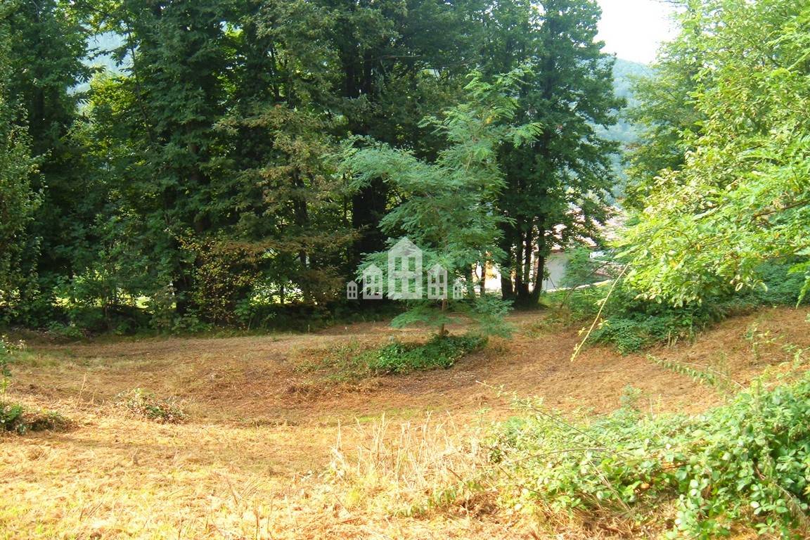 Terreno edificabile in vendita a Val di Chy