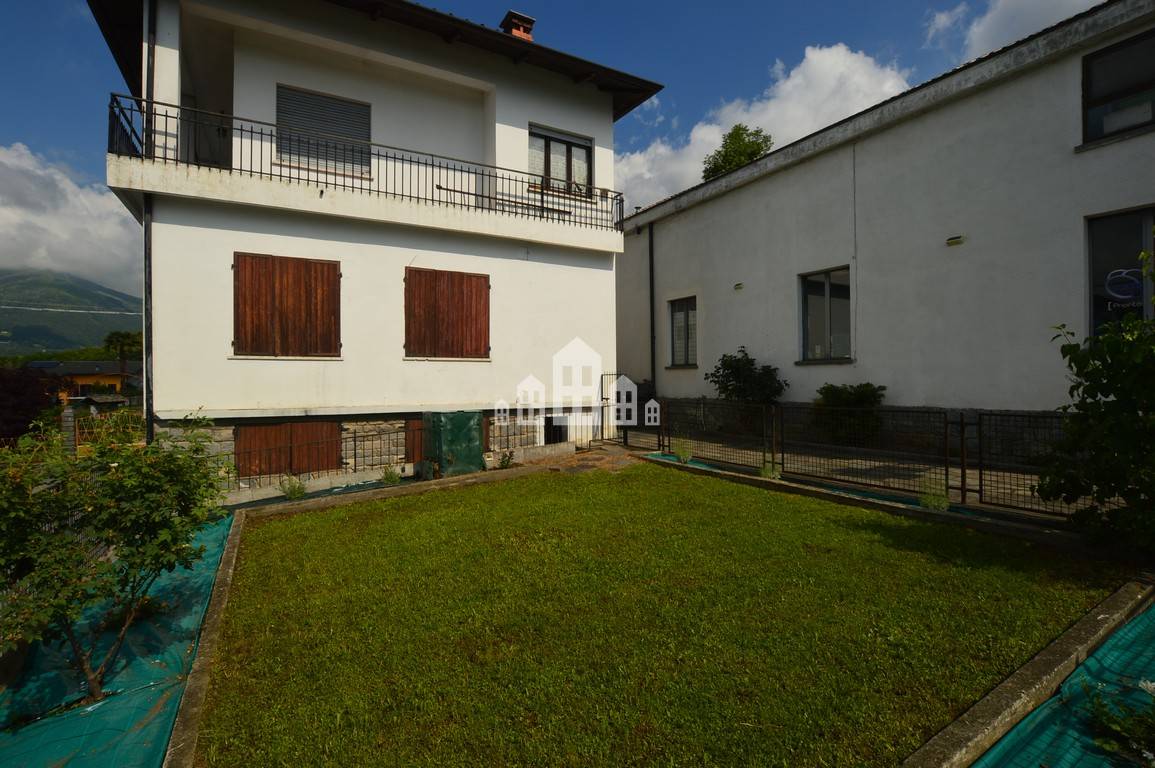 Casa semindipendente in vendita a Valchiusa, Vico Canavese