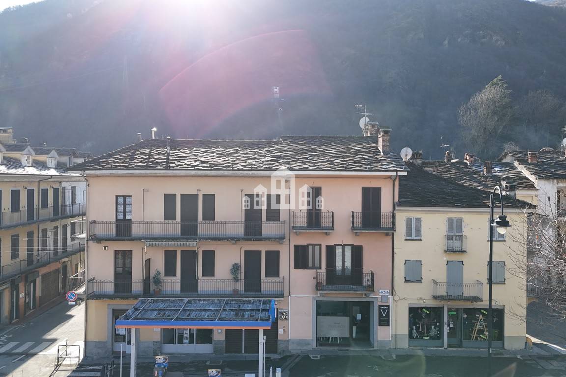 Palazzina in vendita a Pont-Canavese