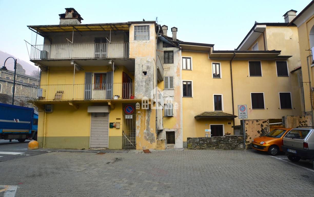 Palazzina in vendita a Pont-Canavese