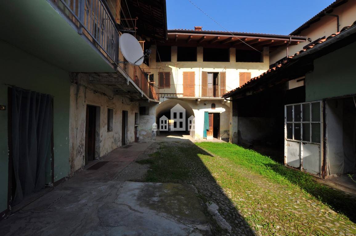 Casa semindipendente in vendita a Salassa