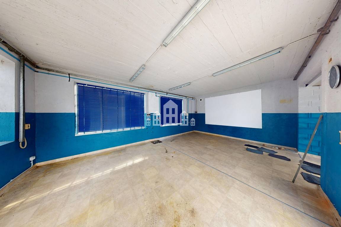 Deposito in vendita a Cuorgn, Salto