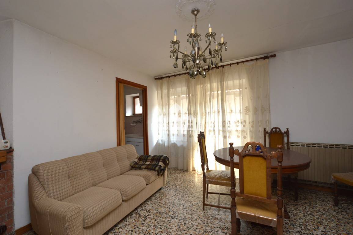 Appartamento in vendita a Issiglio