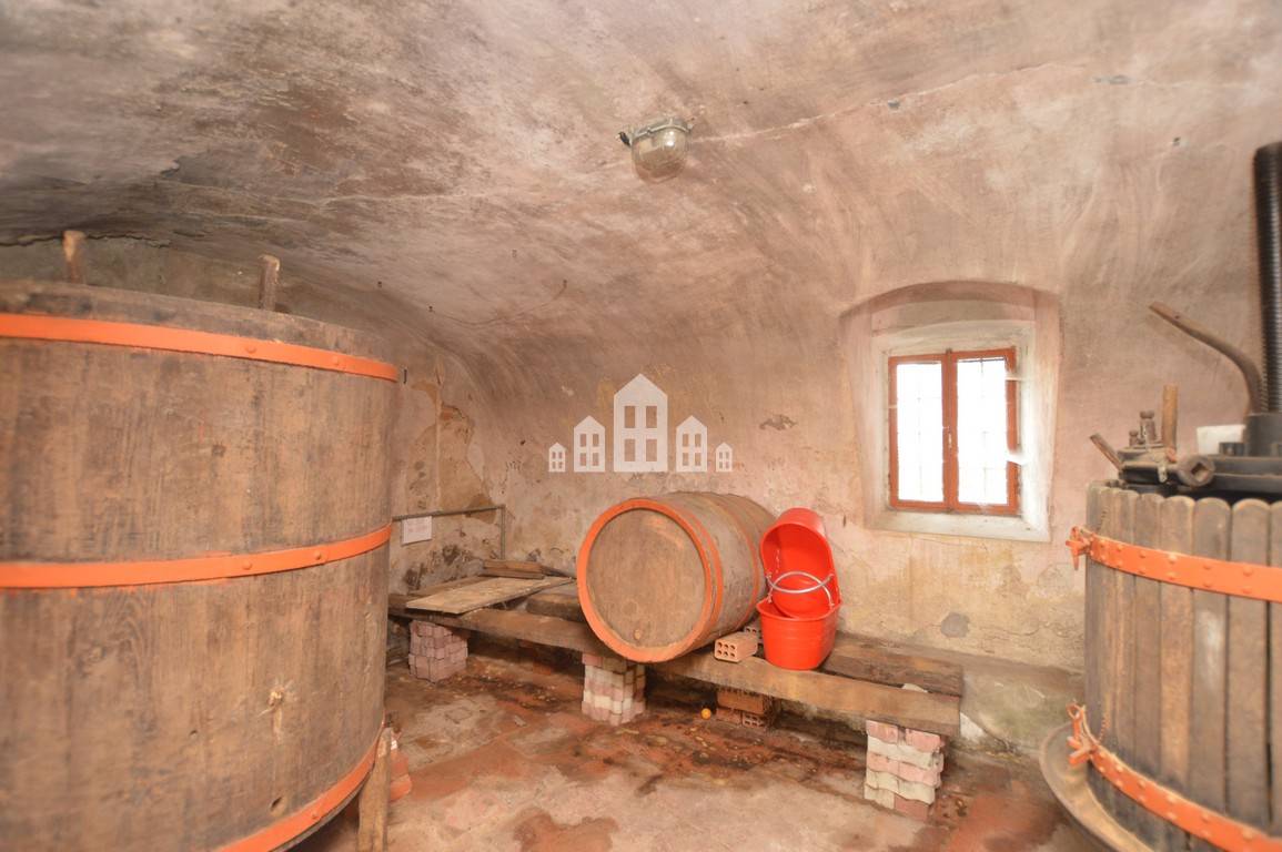 Casa semindipendente in vendita a Val di Chy, Lugnacco