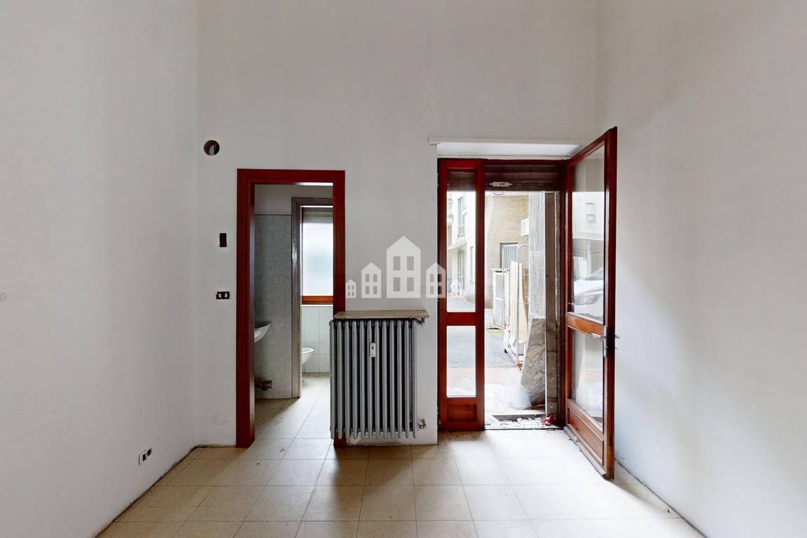 Locale commerciale in vendita a Banchette