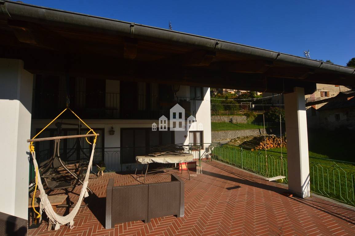 Casa indipendente in vendita a Brosso