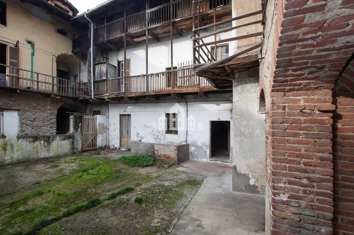 Casa semindipendente in vendita a Rivara