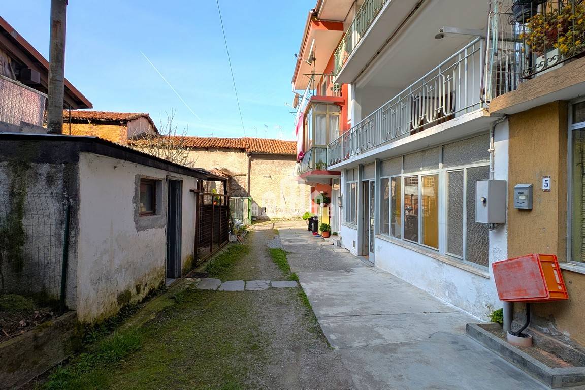 Casa semindipendente in vendita a Montalto Dora