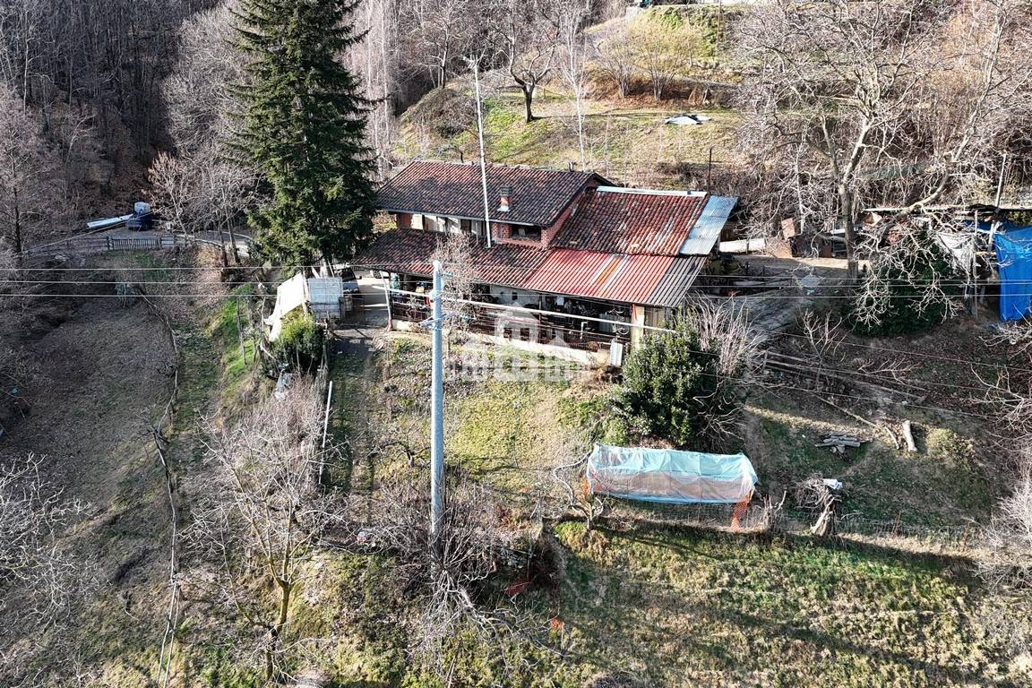 Casa indipendente in vendita a Issiglio