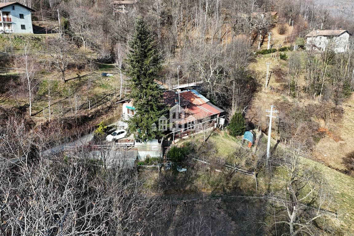 Casa indipendente in vendita a Issiglio