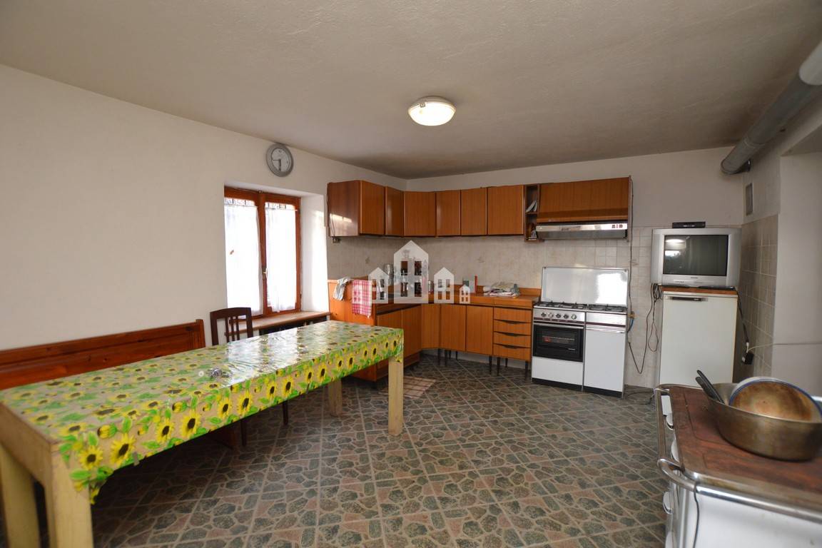 Casa indipendente in vendita a Issiglio